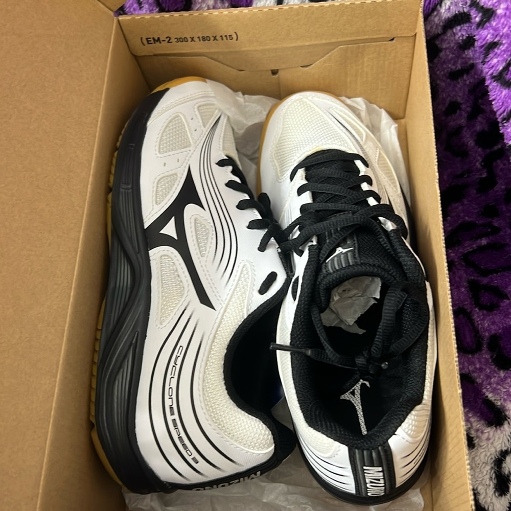 Cyclone Speed Mizuno Volleyball Shoes